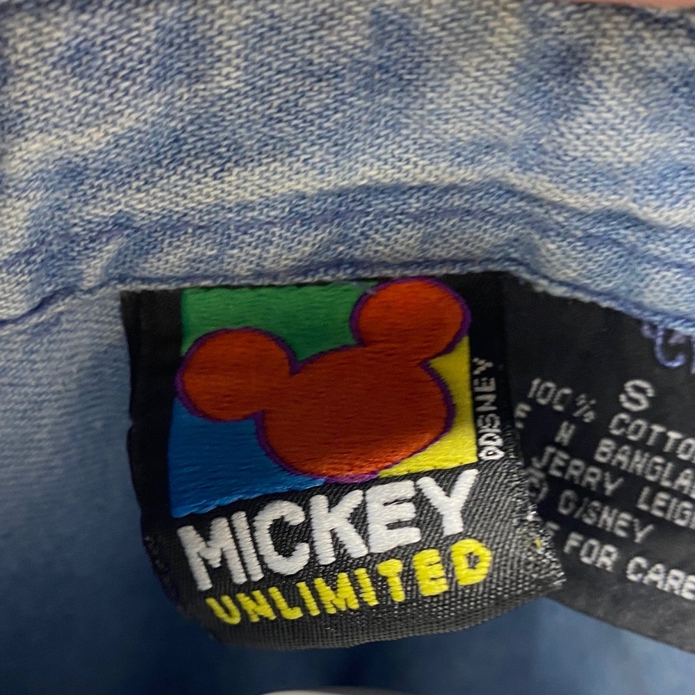 Mickey Unlimited small Denim Shirt with Mickey & Minnie kissing vintage‎ unisex - Picture 2 of 13